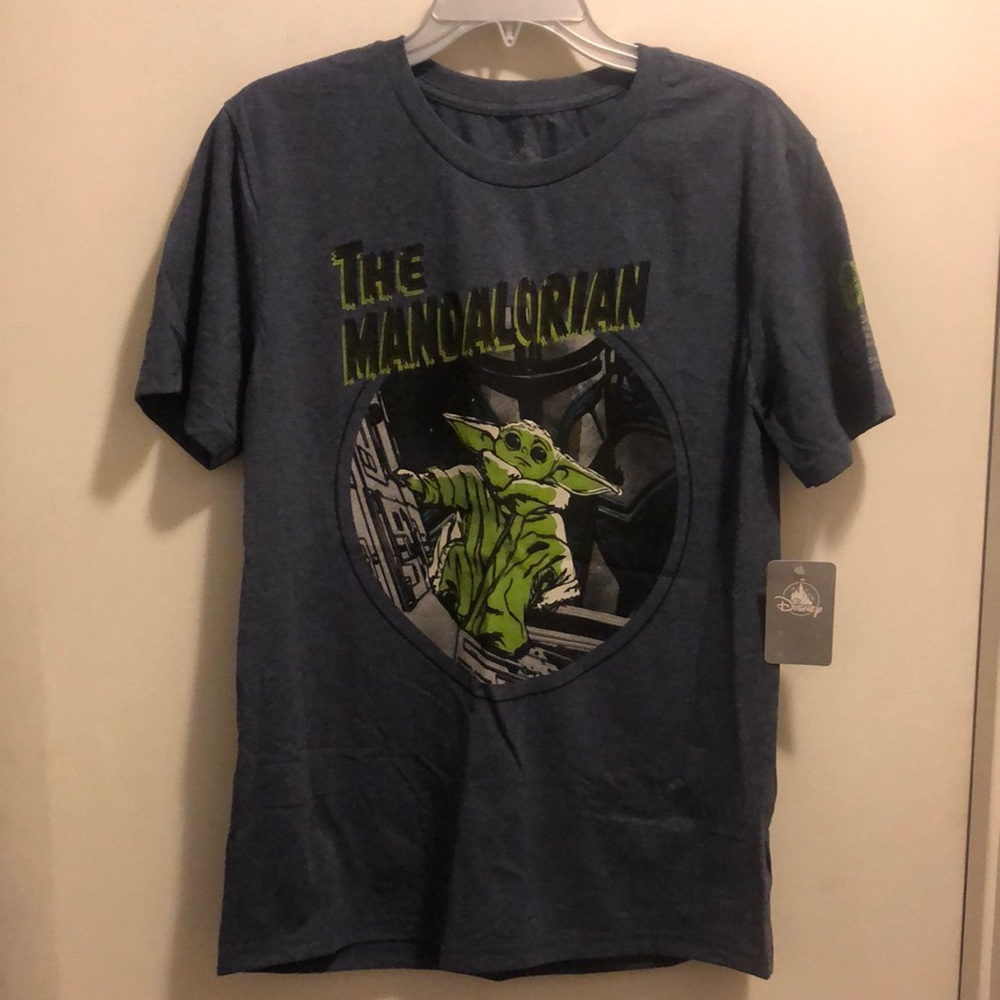 The Mandalorian/The Child T-shirt - Unisex (NWT)